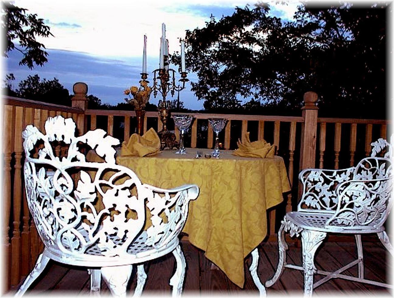 Carleton House Bed And Breakfast Bonham Eksteriør bilde